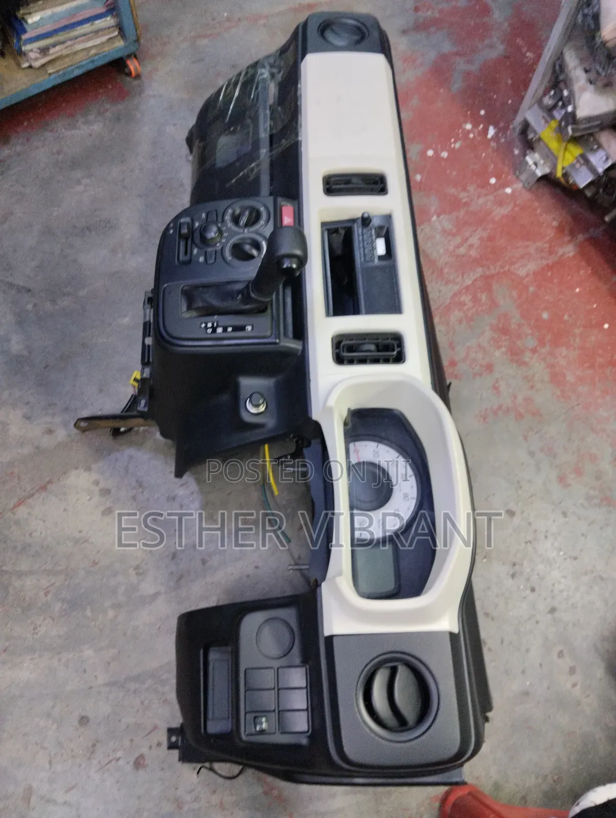 Suzuki Alto Dashboard