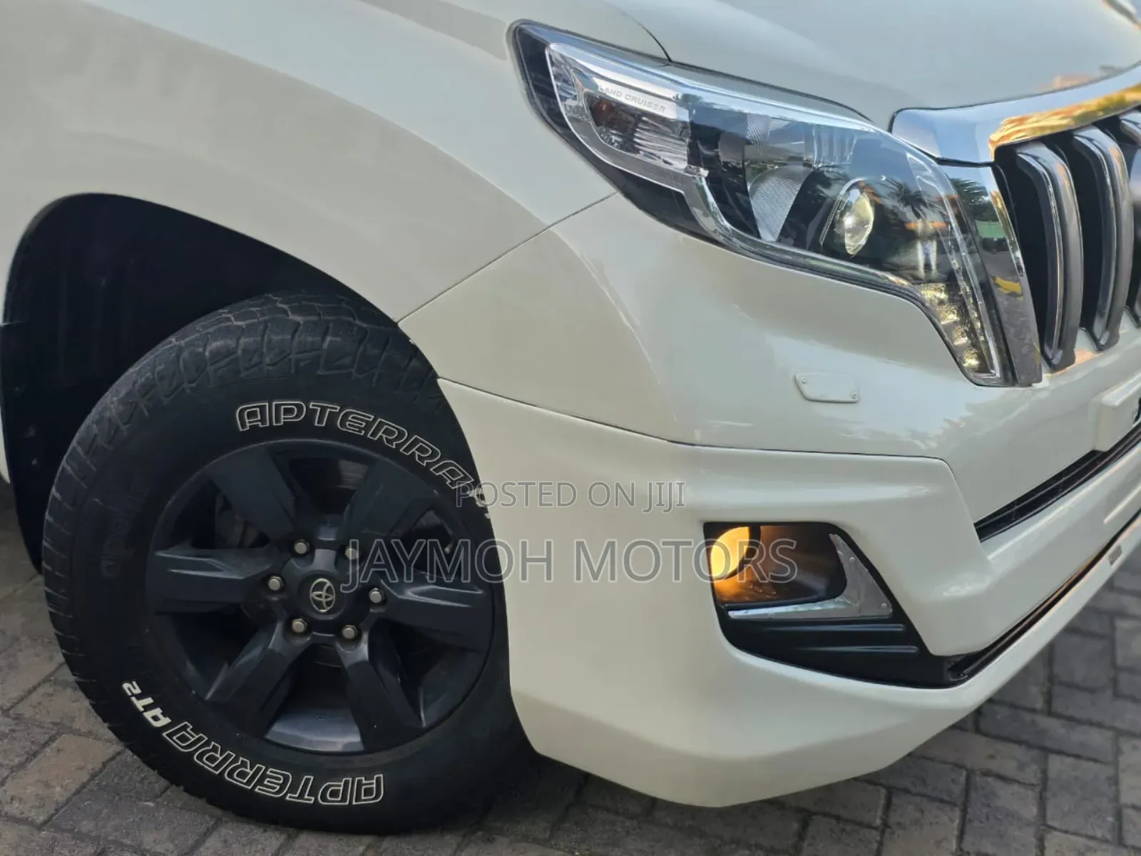 Toyota Land Cruiser Prado 2016 White