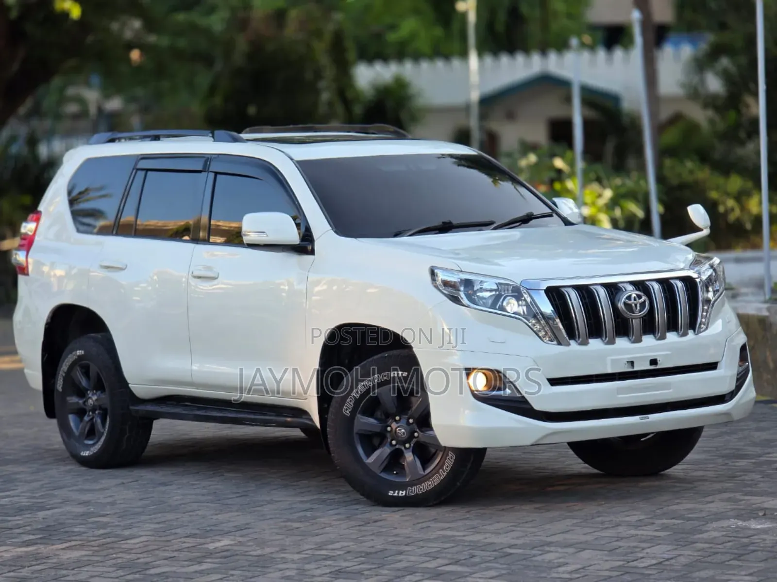 Toyota Land Cruiser Prado 2016 White