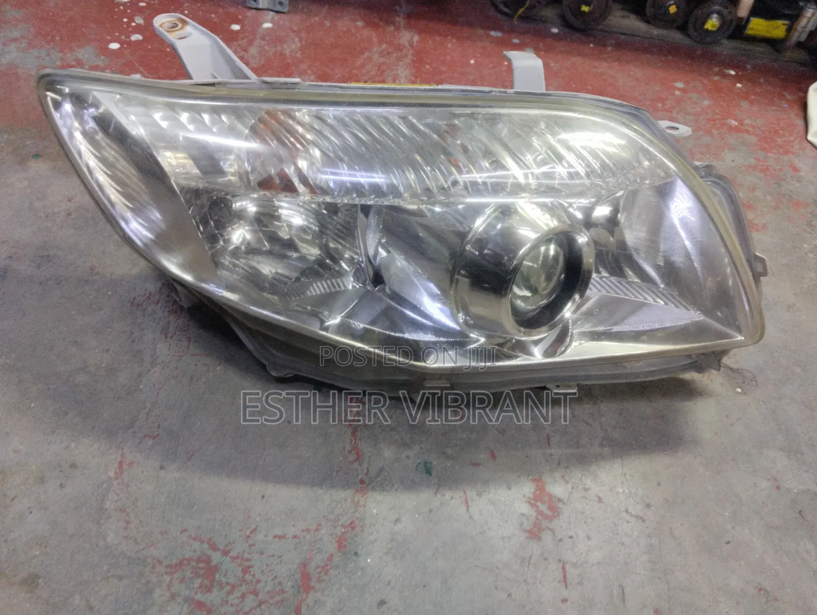 Toyota Axio 141 Headlight