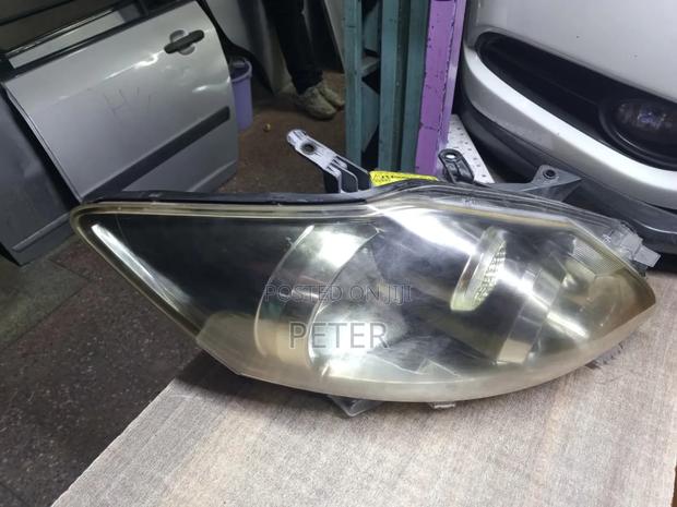 Toyota Auris Headlight Xenon Year 2010