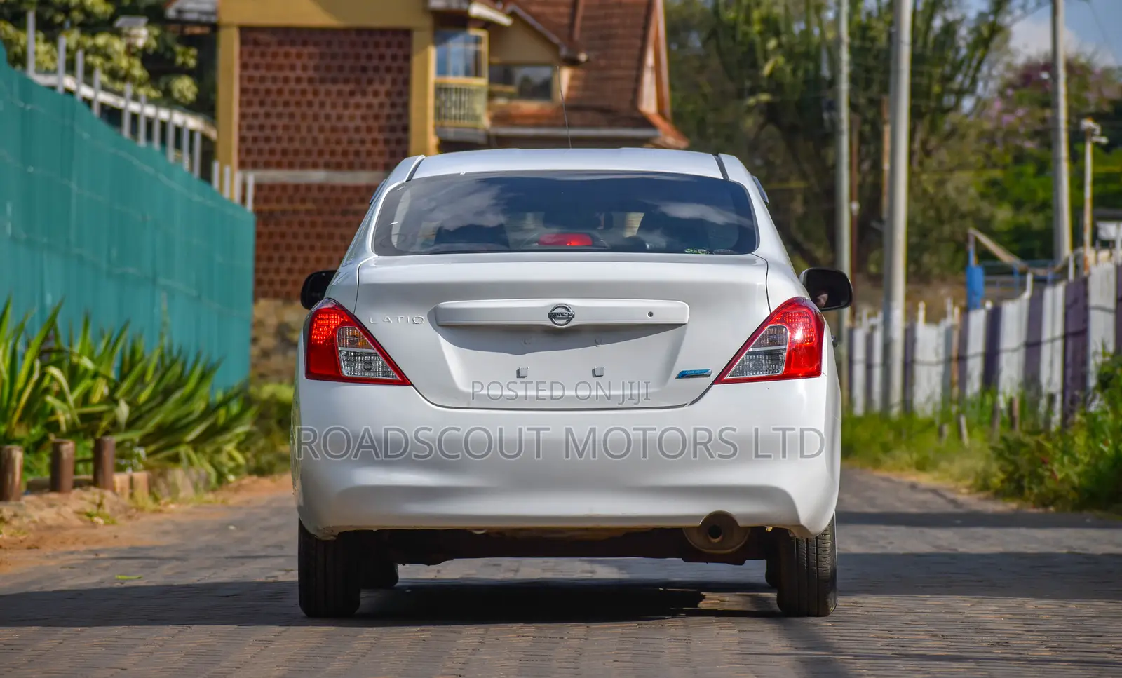Nissan Latio 1.2 2015 White