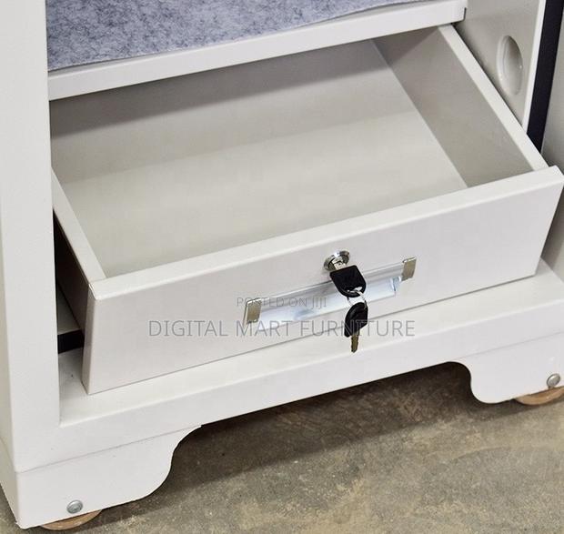 White Medium Fireproof Safe Lockable - thumbnail 10