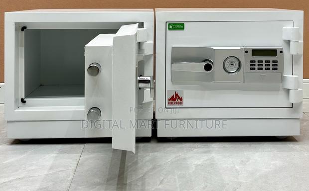 White Medium Fireproof Safe Lockable - thumbnail 14