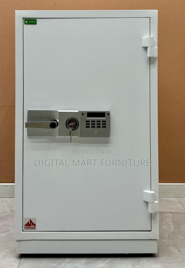 White Medium Fireproof Safe Lockable - thumbnail 17