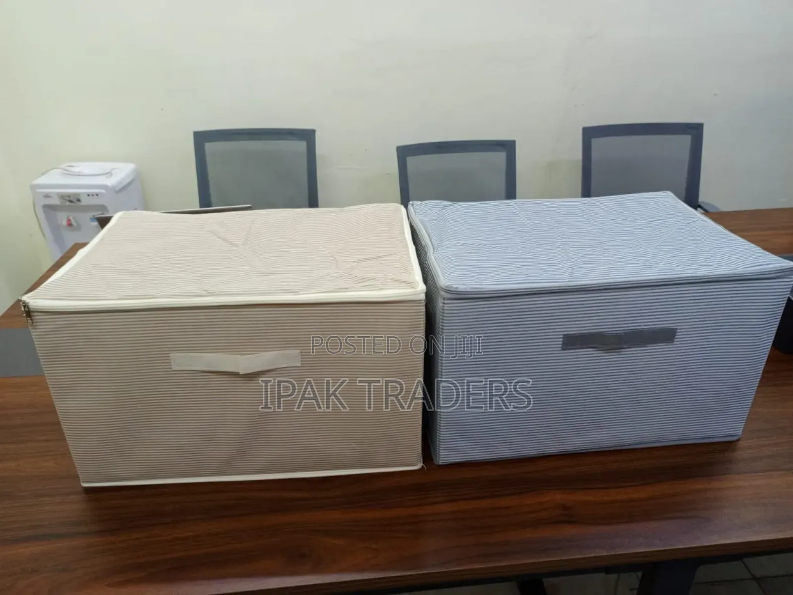 Large Capacity Collapsible Zipper Storage Box
