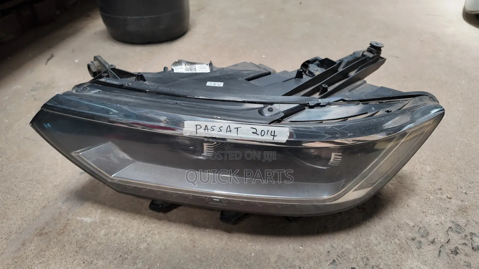 Volkswagen Passat 2014lhs Headlight