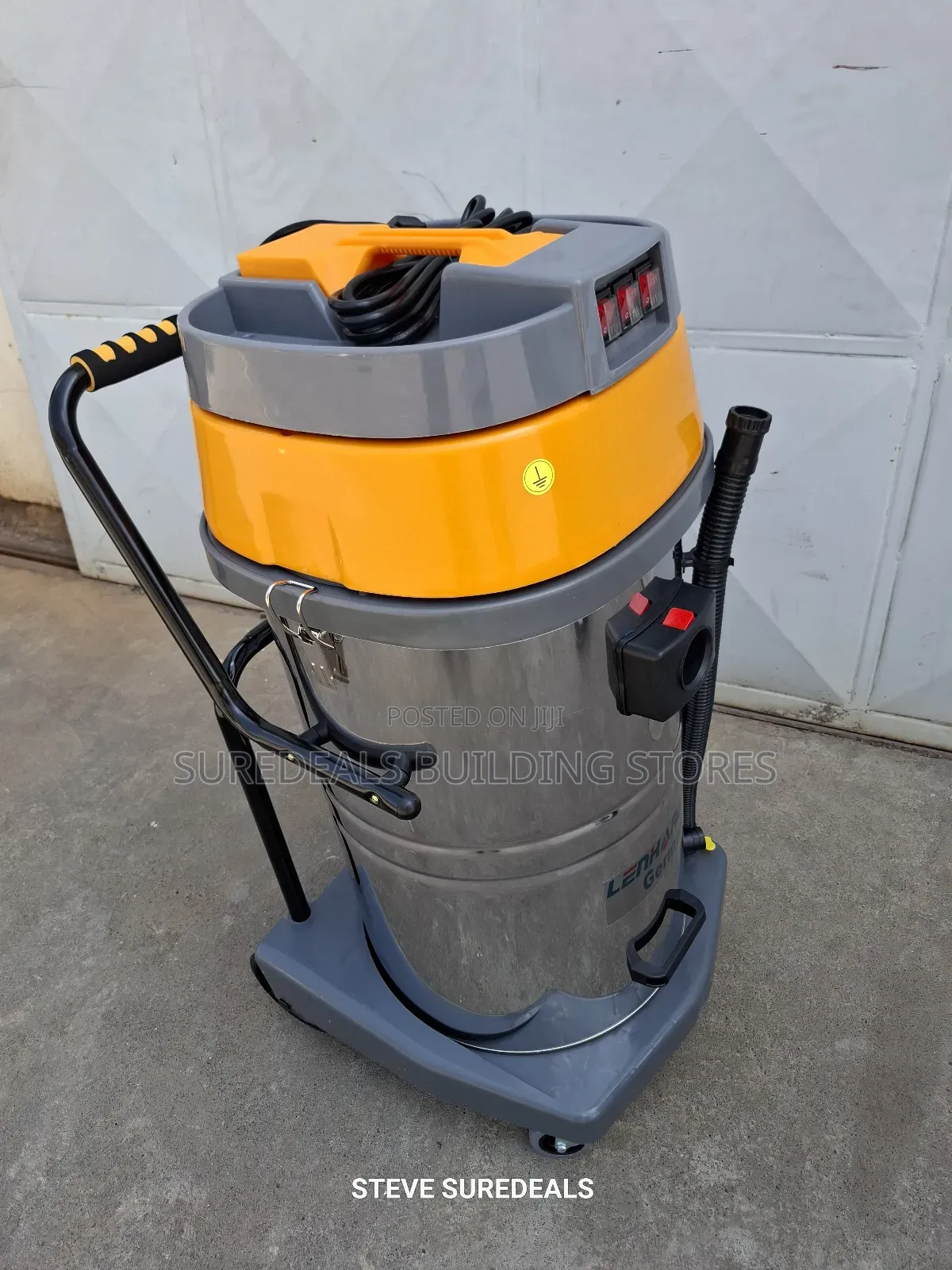 Lenhard Germany 100-Liter Wet and Dry Commercial Vacuum Cleaner