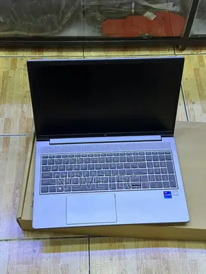 Laptop HP ZBook Power G9 I7 32GB Intel Core I7 SSD 512GB