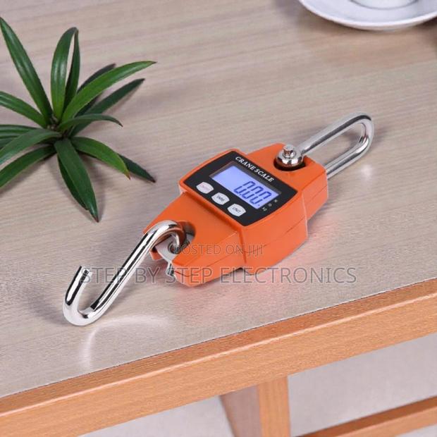 300kgs Digital Hanging Hook Scale LCD Display Energy Saving Quality