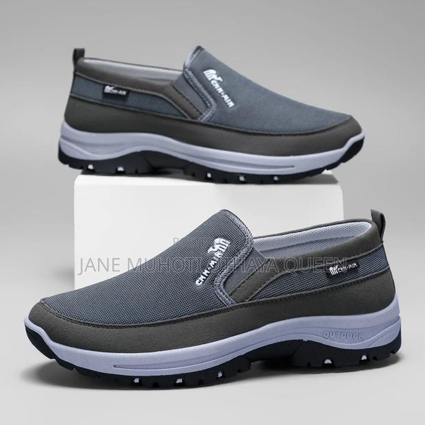 Comfy Outdoor Shoes - thumbnail 3