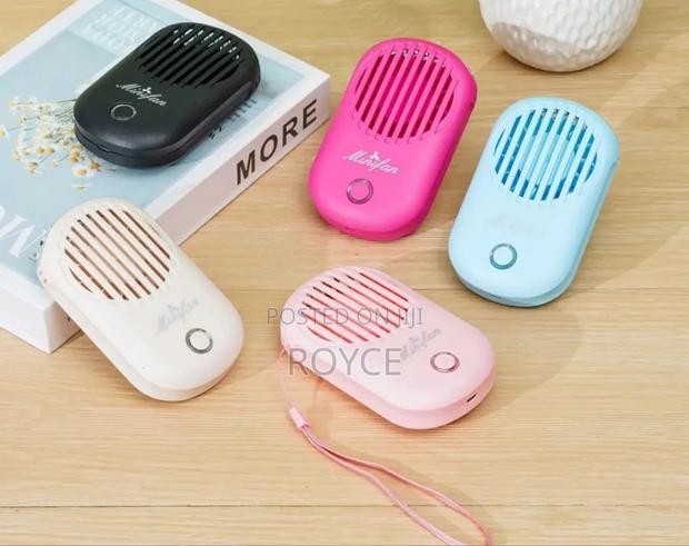 Beauty Eyelash Mini Fan - thumbnail 3