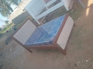 Lined Mocket Bed