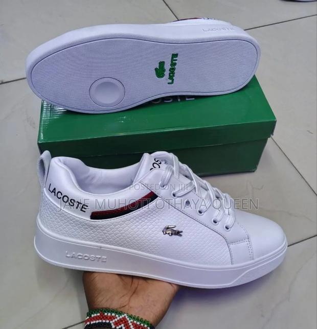 *Lacoste Leather Casual