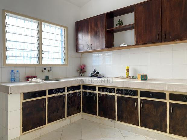 2bdrm Bungalow in Bamburi for sale - thumbnail 8