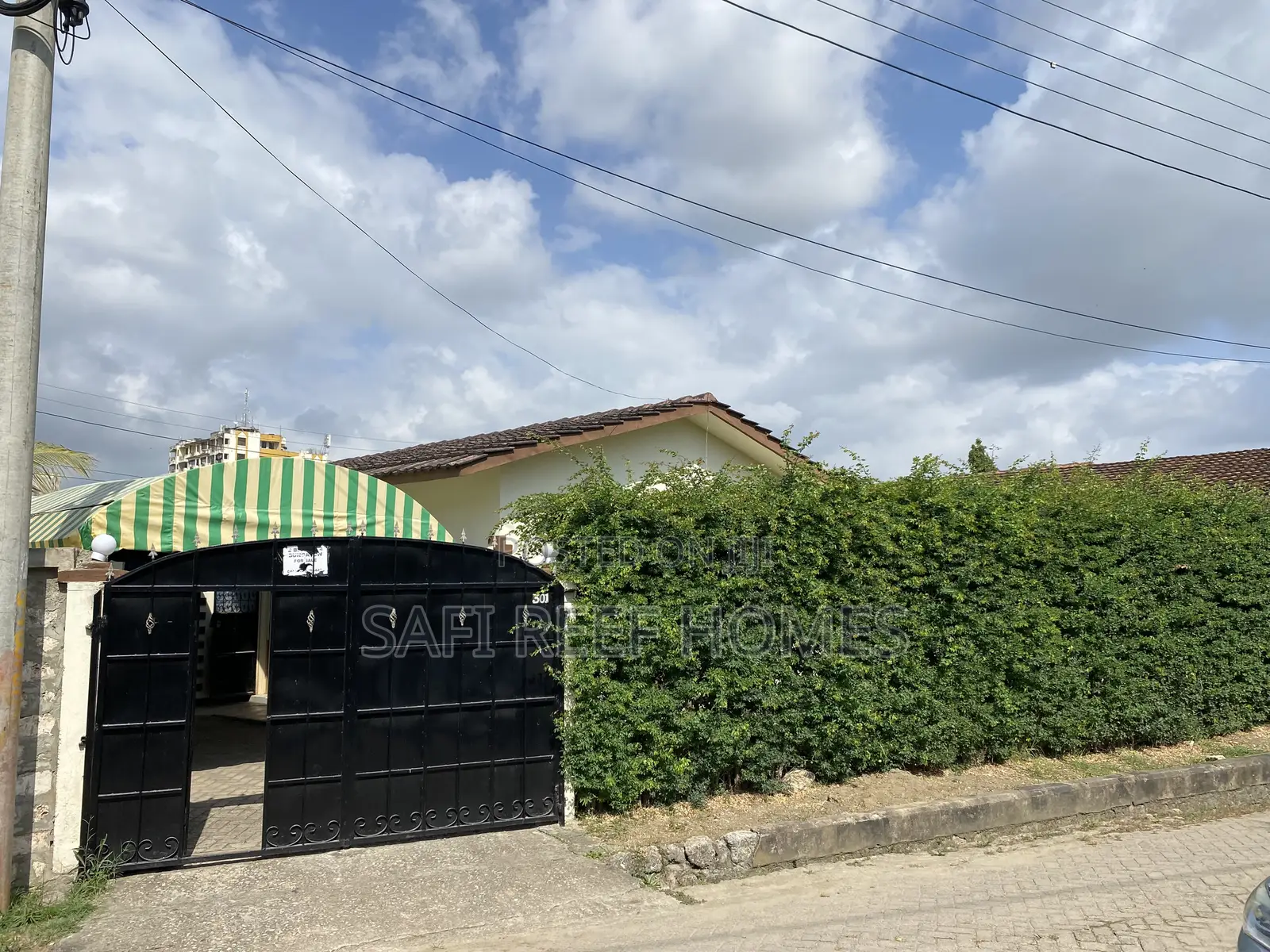 2bdrm Bungalow in Bamburi for sale