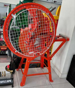 Milano Italia 2 Blade Chaffcutter With Engine Stand - thumbnail 2