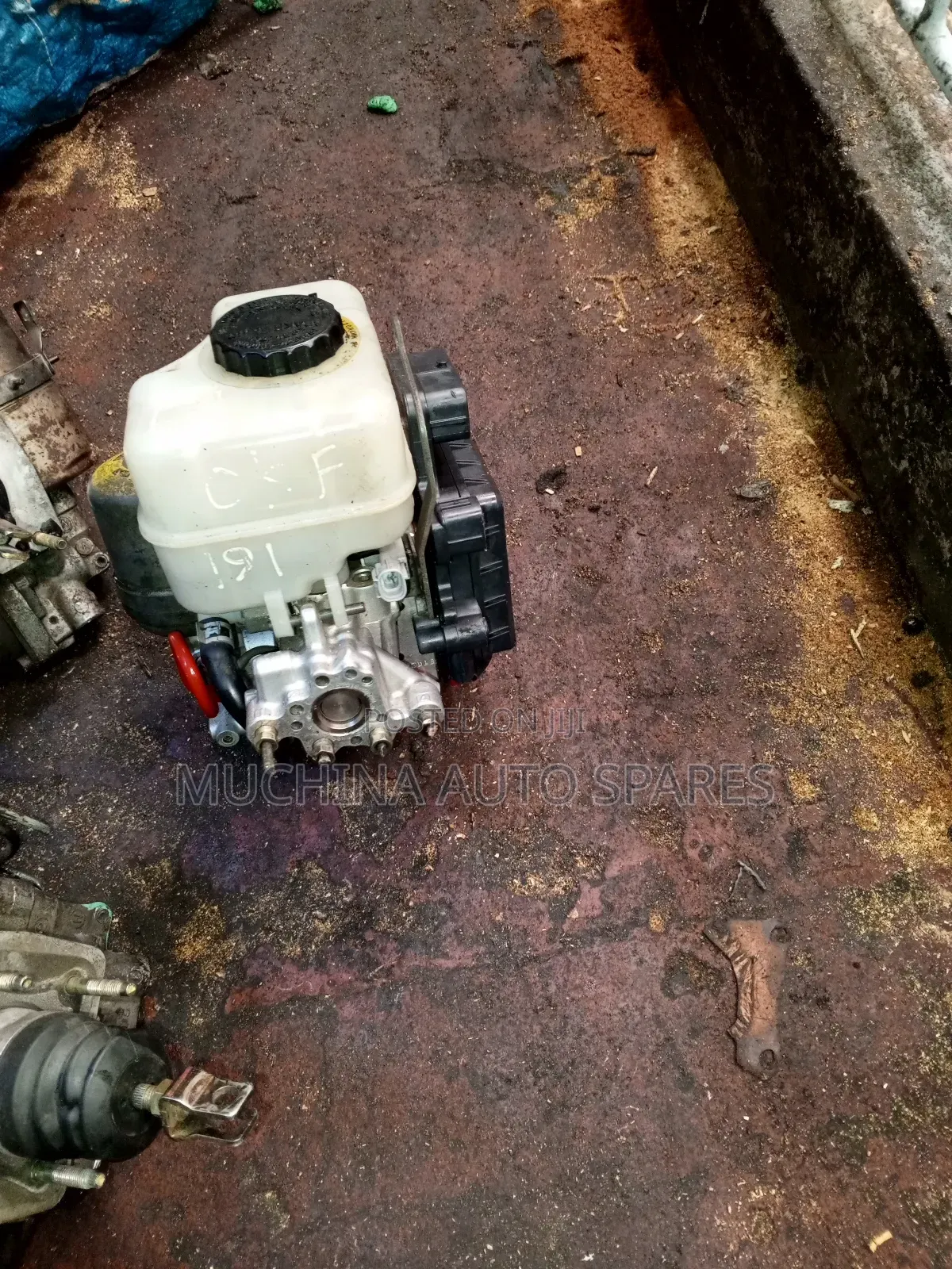 Brake Booster and Master Cylinder Land Cruiser Prado J120