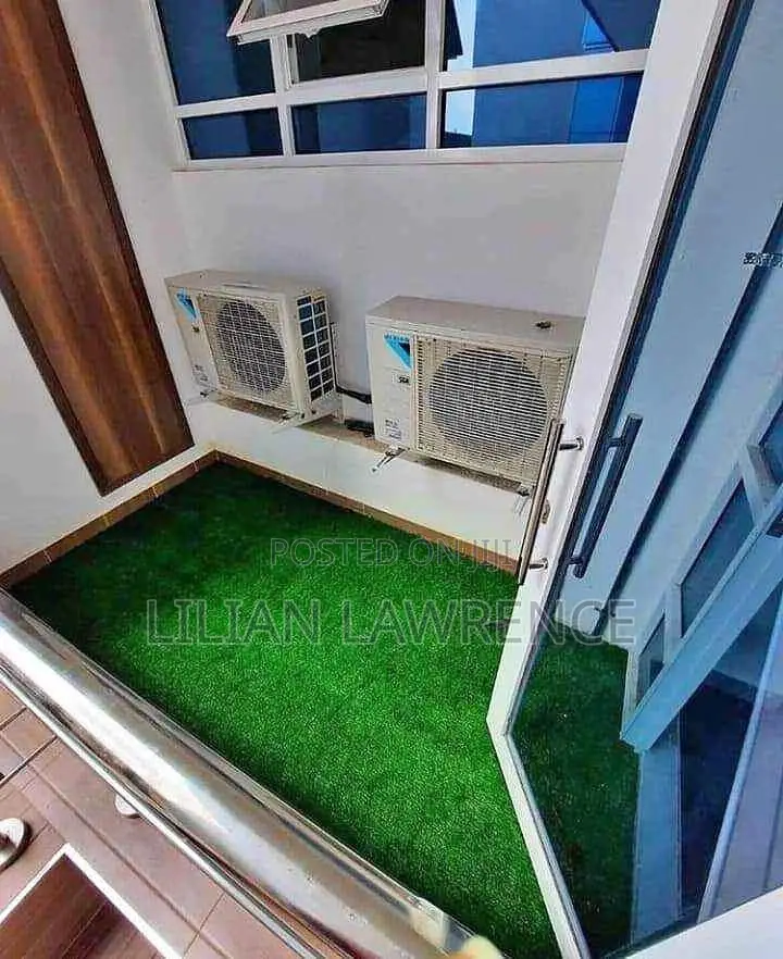 Balconies Grass Carpets