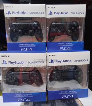 Sony Playstation Dualshock4 - main view