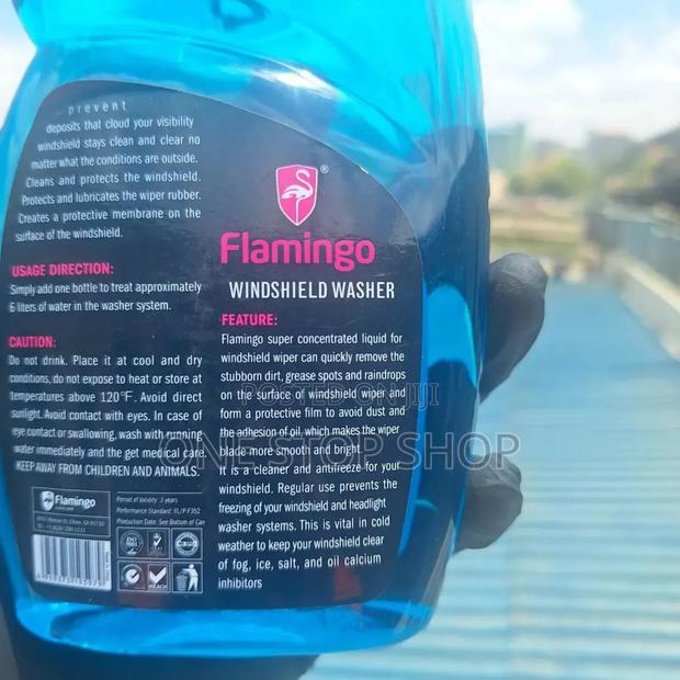 Windscreen Washer Liquid Cleand and Protects Windshield - thumbnail 2