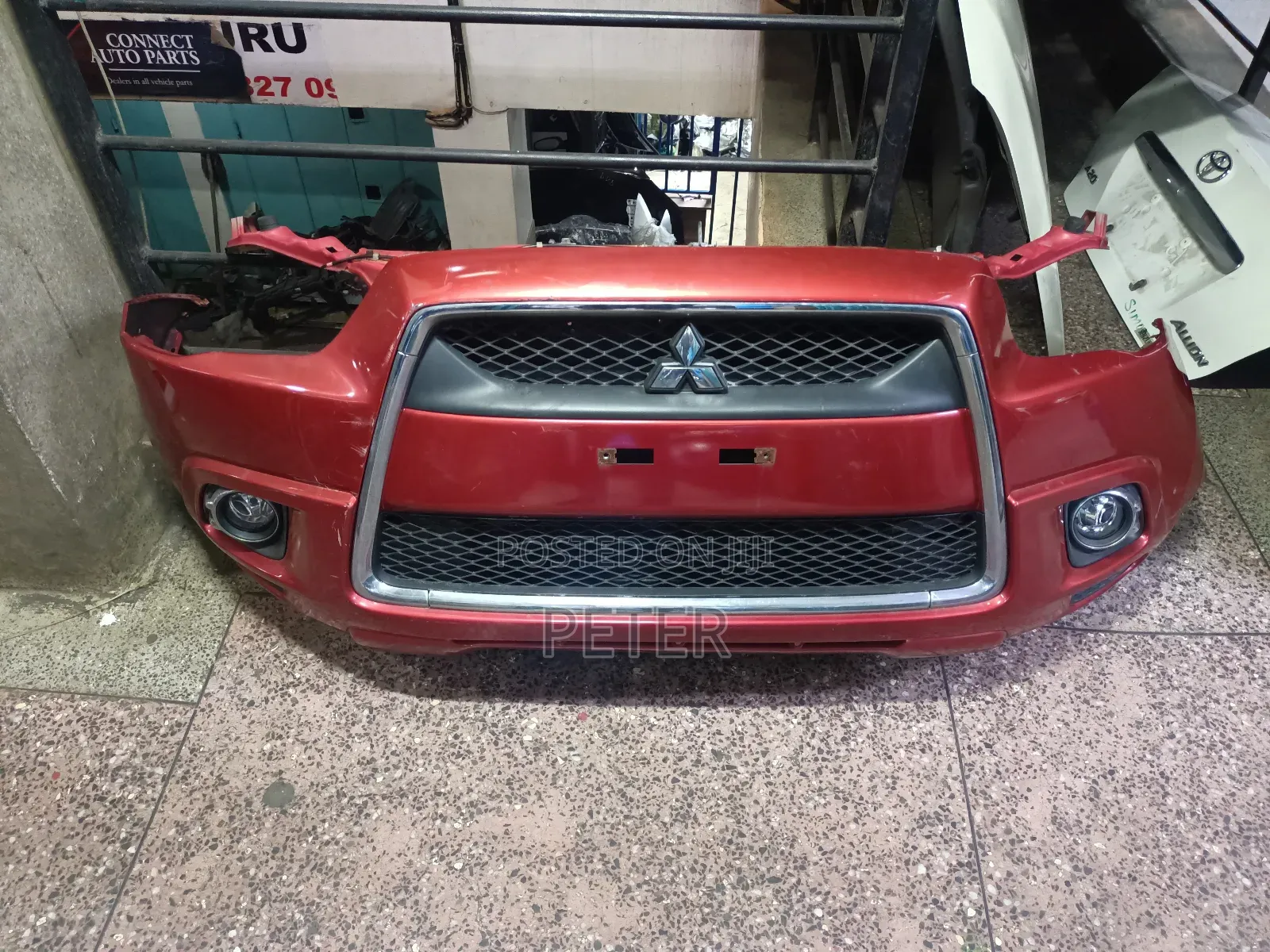 Mitsubishi RVR Nosecut