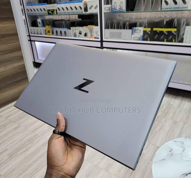 Laptop HP ZBook Firefly G8 16GB Intel Core i7 SSD 512GB - main view