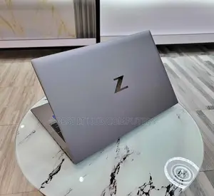 Laptop HP ZBook Firefly G8 16GB Intel Core i7 SSD 512GB