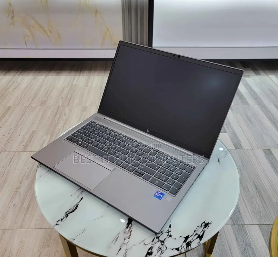 Laptop HP ZBook Firefly G8 16GB Intel Core i7 SSD 512GB