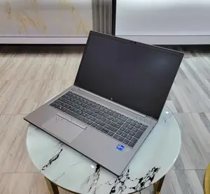 Laptop HP ZBook Firefly G8 16GB Intel Core i7 SSD 512GB