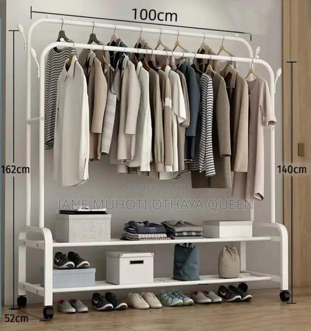 Multipurpose Hanger - thumbnail 3