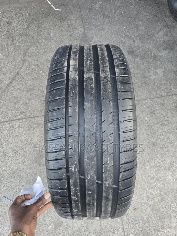 265/55r19 Michelin Tyre - thumbnail 2