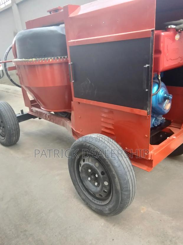 Diesel-Drieven Concrete Mixer