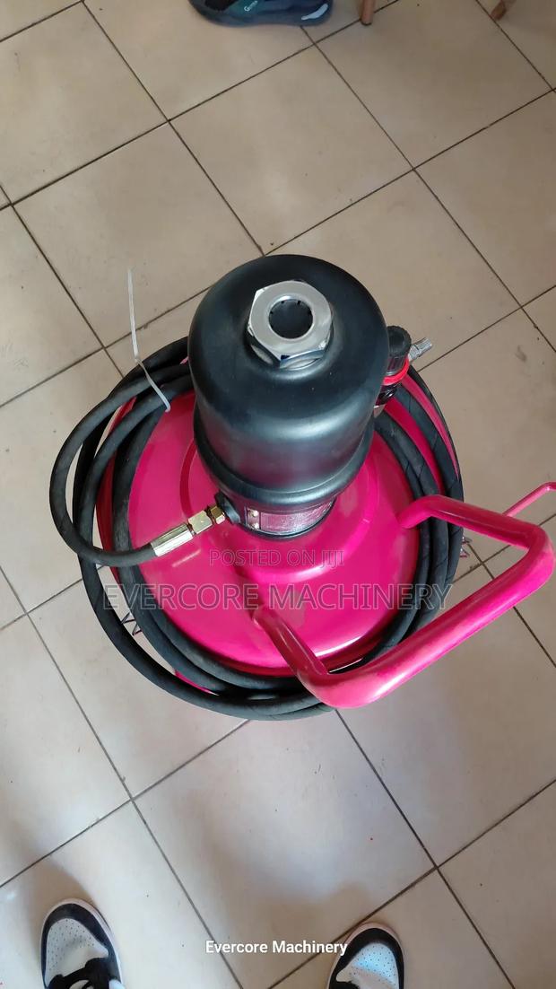 Commercial Pneumatic Grease Pump Machine 60litres Capacity. - thumbnail 2