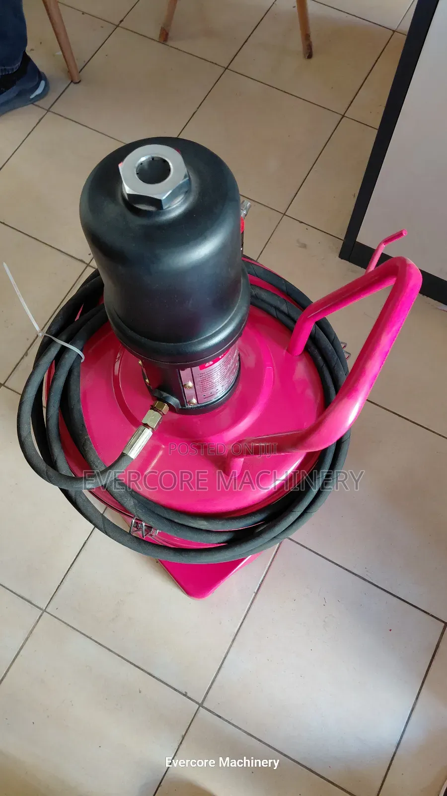 Commercial Pneumatic Grease Pump Machine 60litres Capacity.