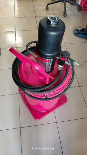 Heavu Duty Pneumatic/Air Greasing Machine Best Quality.