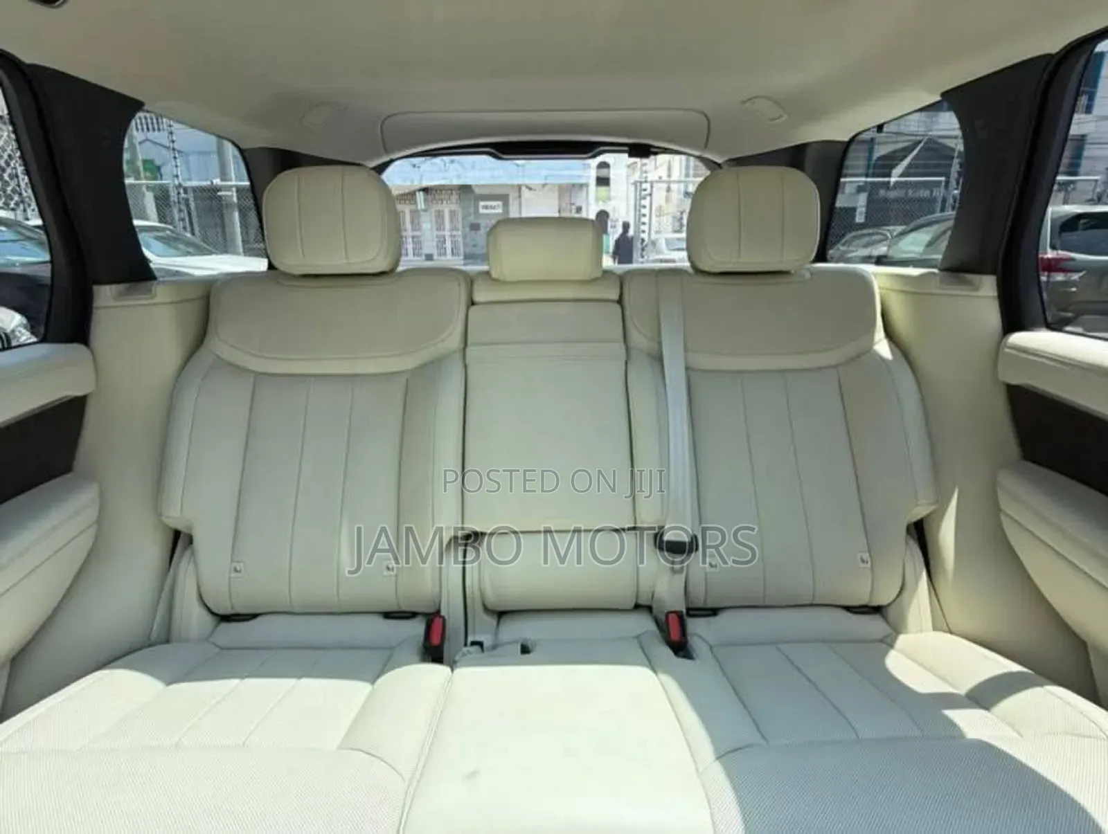 Land Rover Range Rover Velar R-Dynamic S 2023 Brown