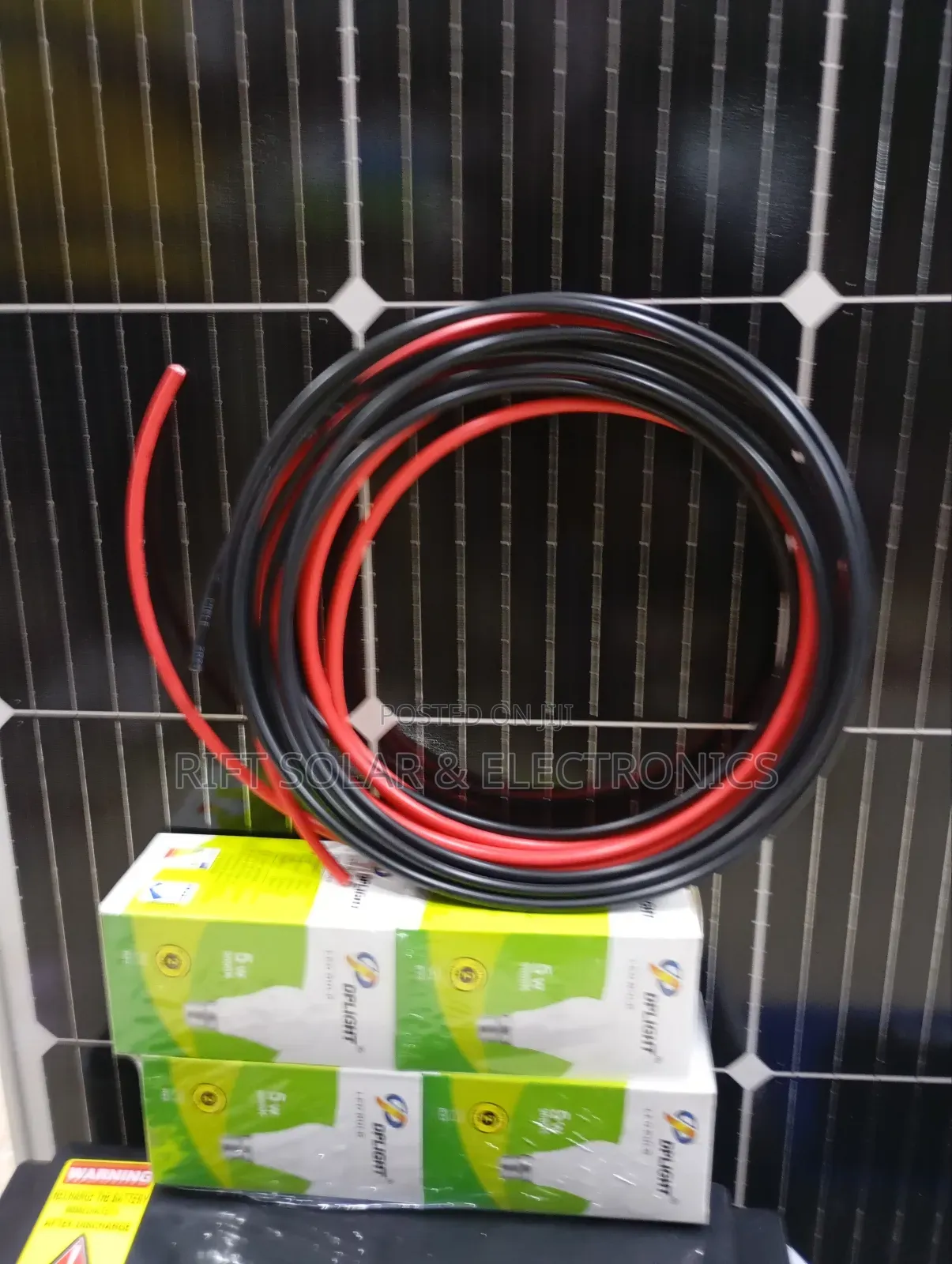 200 Watts Solar Kit - 120ah Battery - 300w Inverter - 20a Controller