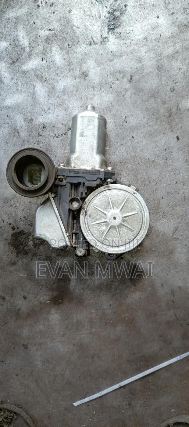 Fielder Door Window Motor