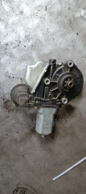 Fielder Door Window Motor