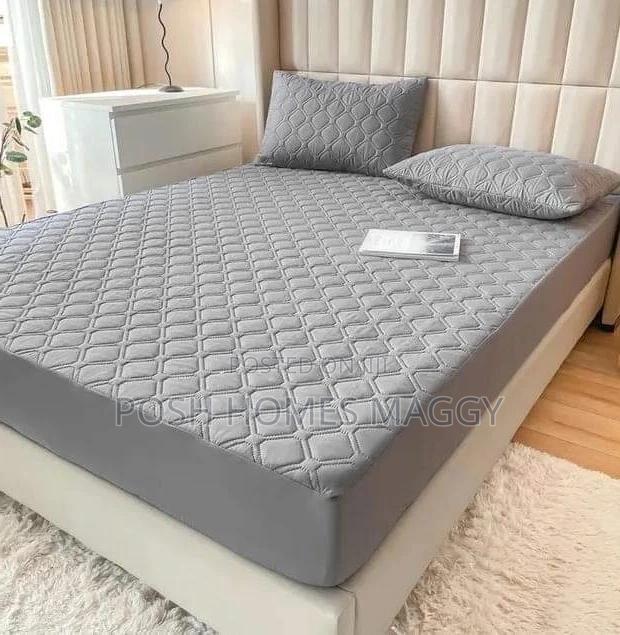 Grey Quality Waterproof Mattress Cover - main view