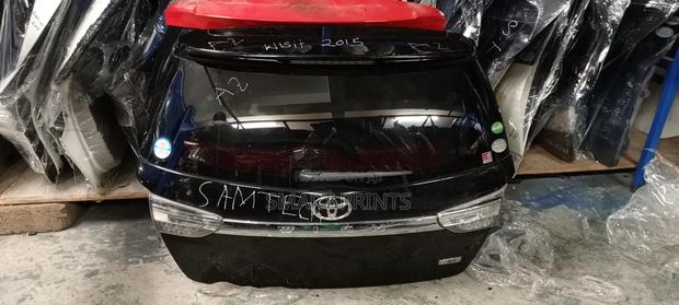 Top Notch Toyota Wish Boot in Good Condition