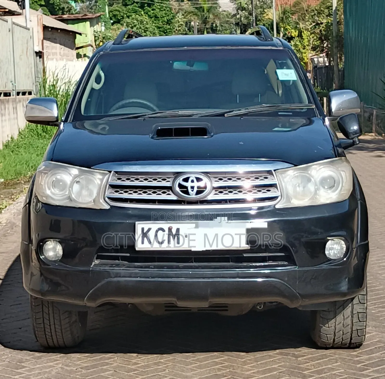 Toyota Fortuner 3.0 D AWD 2010 Black