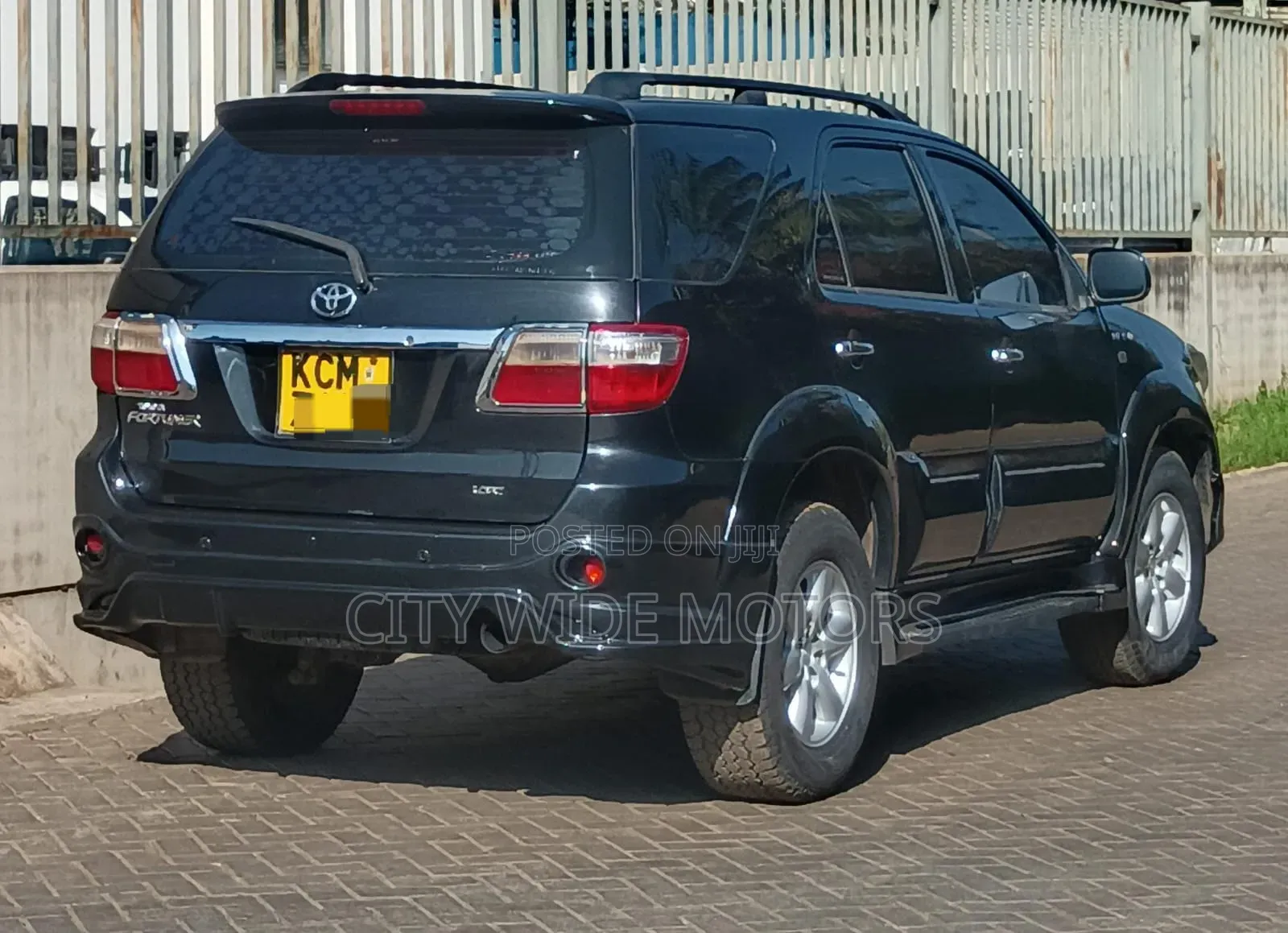 Toyota Fortuner 3.0 D AWD 2010 Black