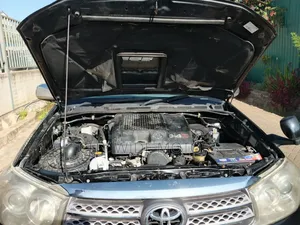 Toyota Fortuner 3.0 D AWD 2010 Black