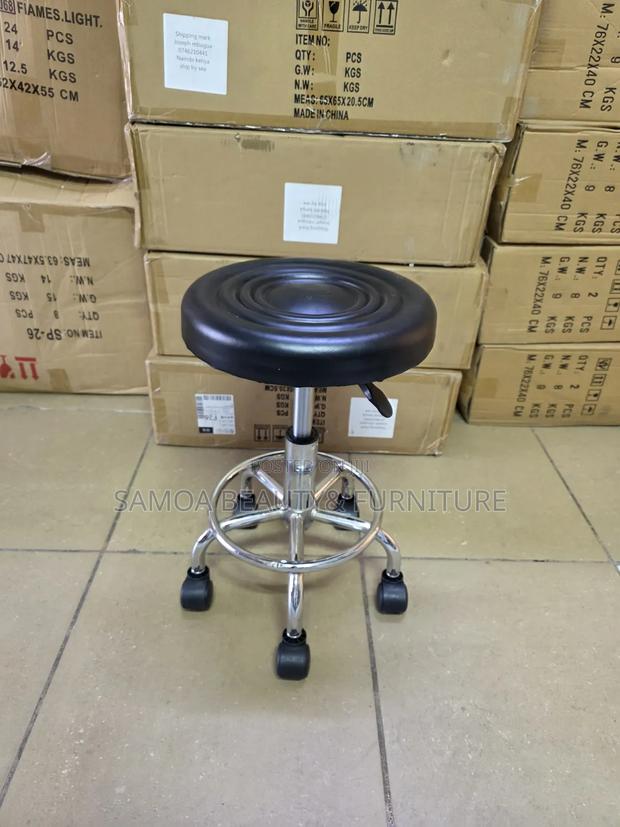 Manicure/Pedicure Stool - thumbnail 2