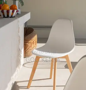 Home Chair; Durable Wood-Leg Chair for Restaurants, Cafes, and Events