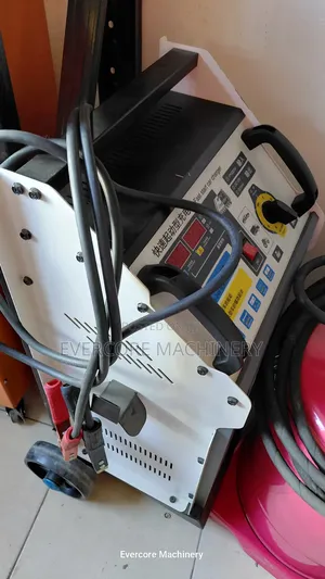 Fast Start Car Battery Charger Machine Heavy Duty Portable.