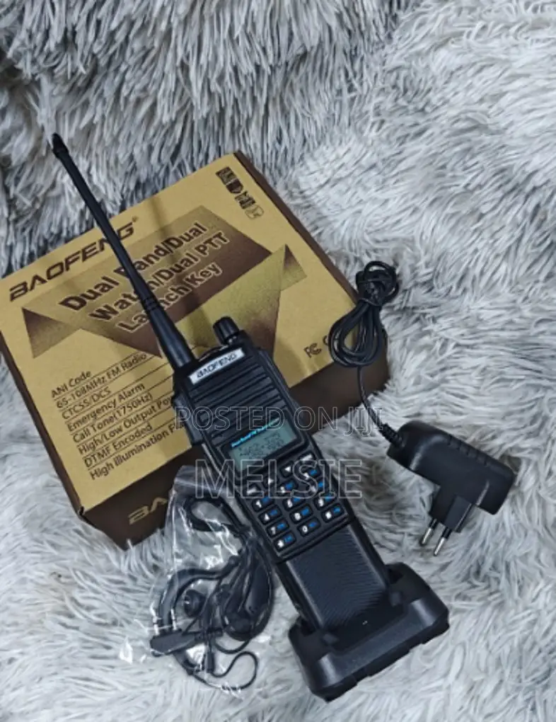 Baofeng Uv 82 Walkie-Talkie 8w 8-10km (2 Pieces)8-10km Range.