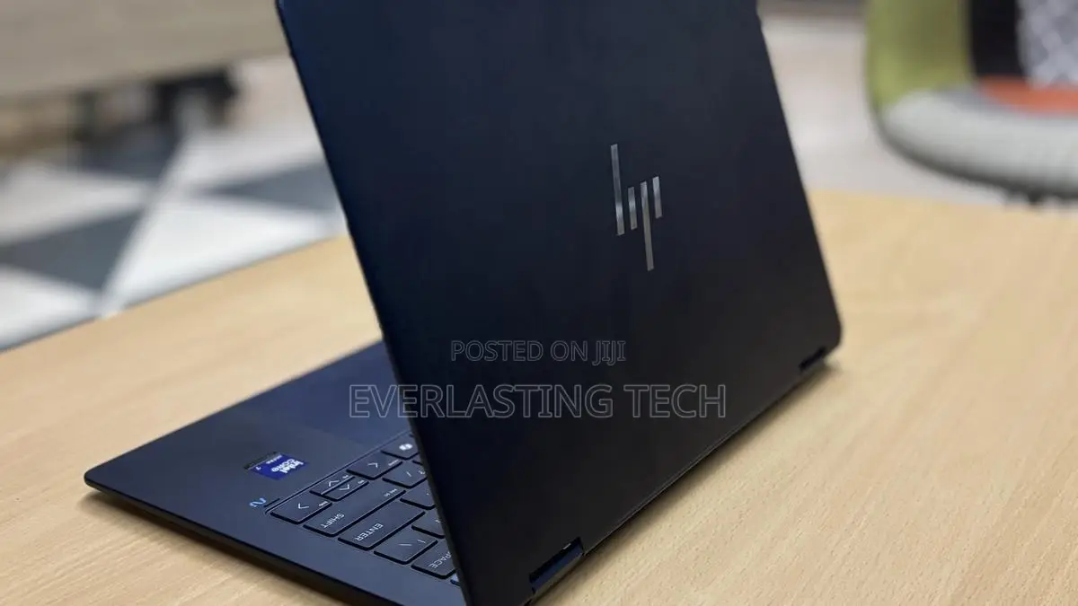 New Laptop HP OmniBook Ultra Flip 14" 16GB Intel Core Ultra 7 SSD 1T